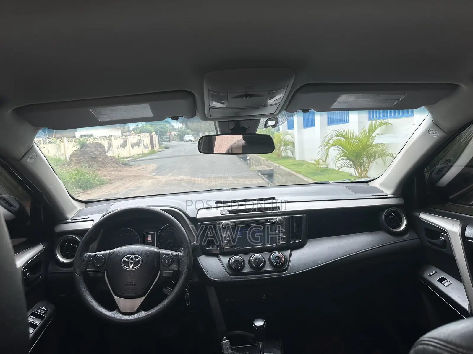 Toyota RAV4 LE 4dr SUV AWD (2.5L 4cyl 6A) 2018 Black