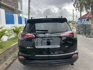 Toyota RAV4 LE 4dr SUV AWD (2.5L 4cyl 6A) 2018 Black