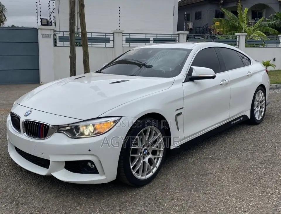 BMW M4 3.0 Convertible RWD 2016 White