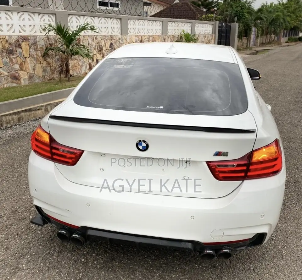 BMW M4 3.0 Convertible RWD 2016 White