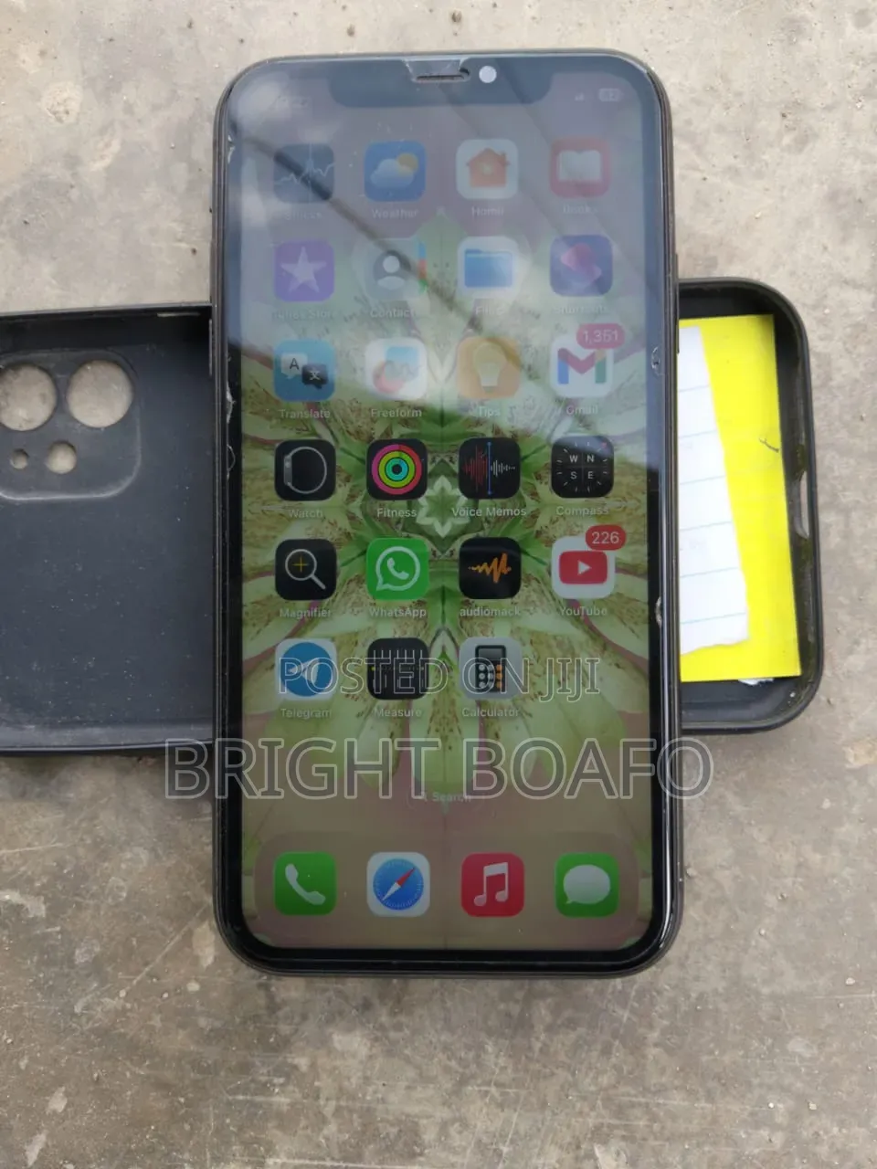 Apple iPhone 11 128 GB Gray