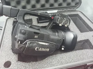 Canon Xf100 Professional Camcorder