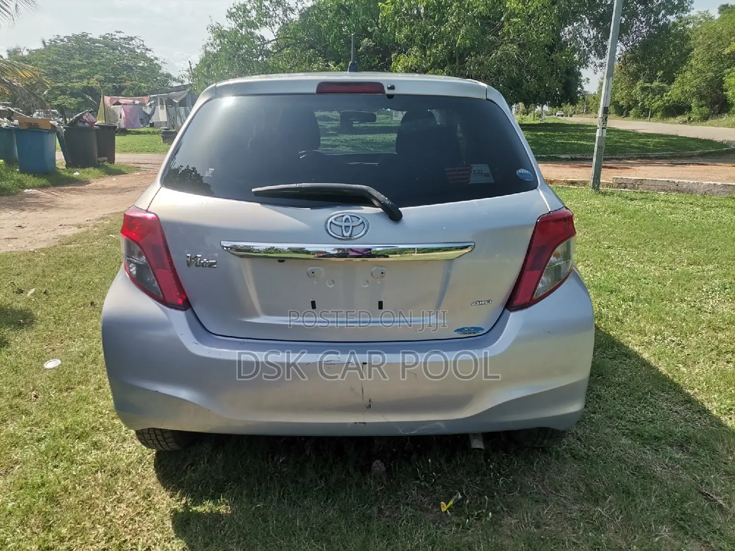 Toyota Vitz 1.3 AWD 5dr 2011 Silver