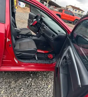 Toyota Corolla 2016 Red