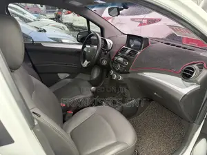 Chevrolet Spark 1LT 4dr Hatchback (1.2L 4cyl 5M) 2015 White