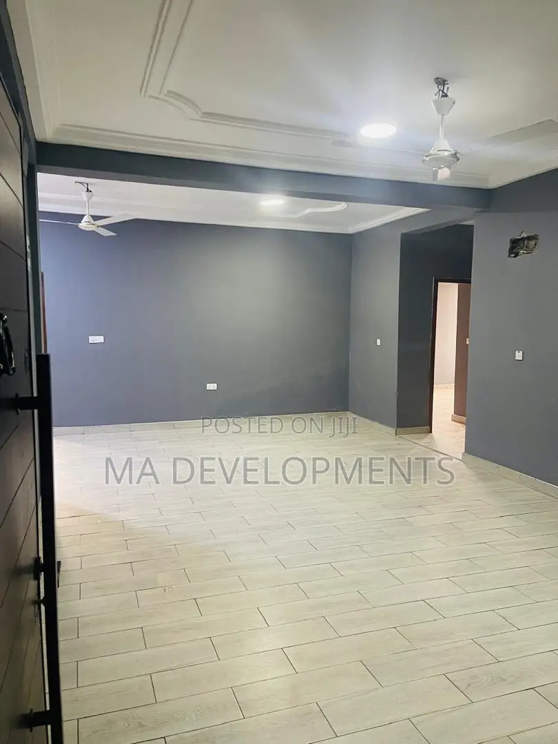 2bdrm Apartment in Madev Realty, Lapaz for rent