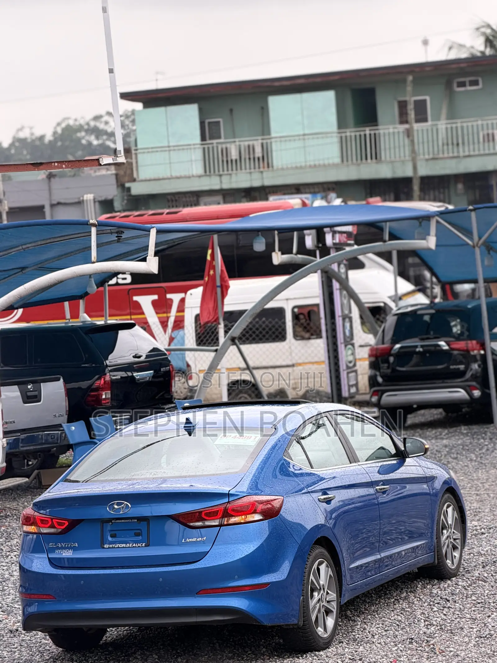 Hyundai Elantra Limited Sedan FWD (2.0L 4cyl 6A) 2017 Blue