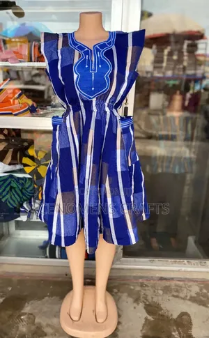 Quality Handmade Ladies And Gent Smocks