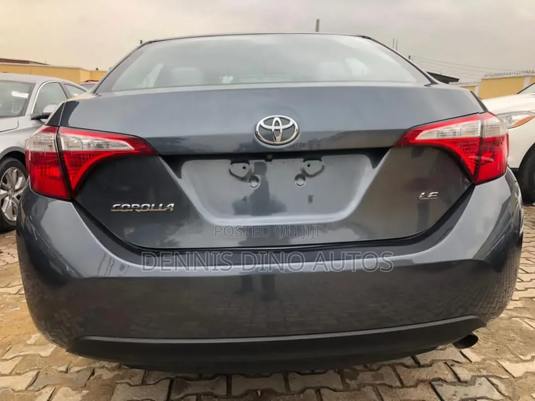 Toyota Corolla 2016 Gray