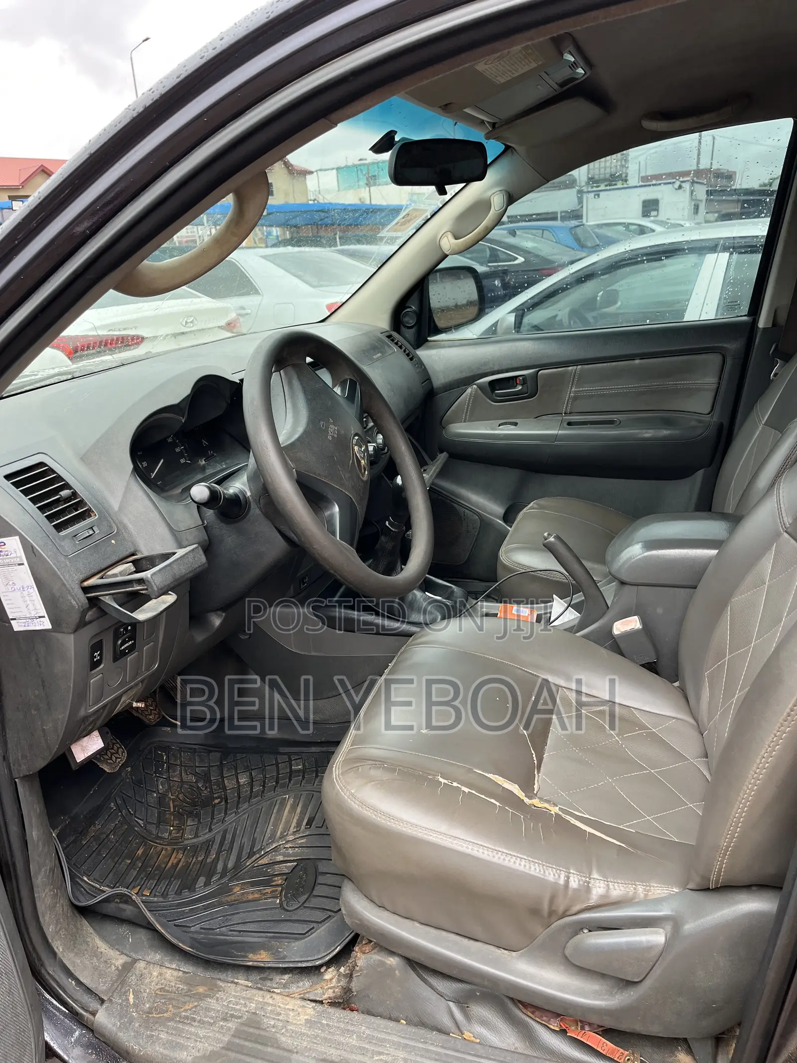 Toyota Hilux 2.5 D-4D 4X4 SRX 2012 Black