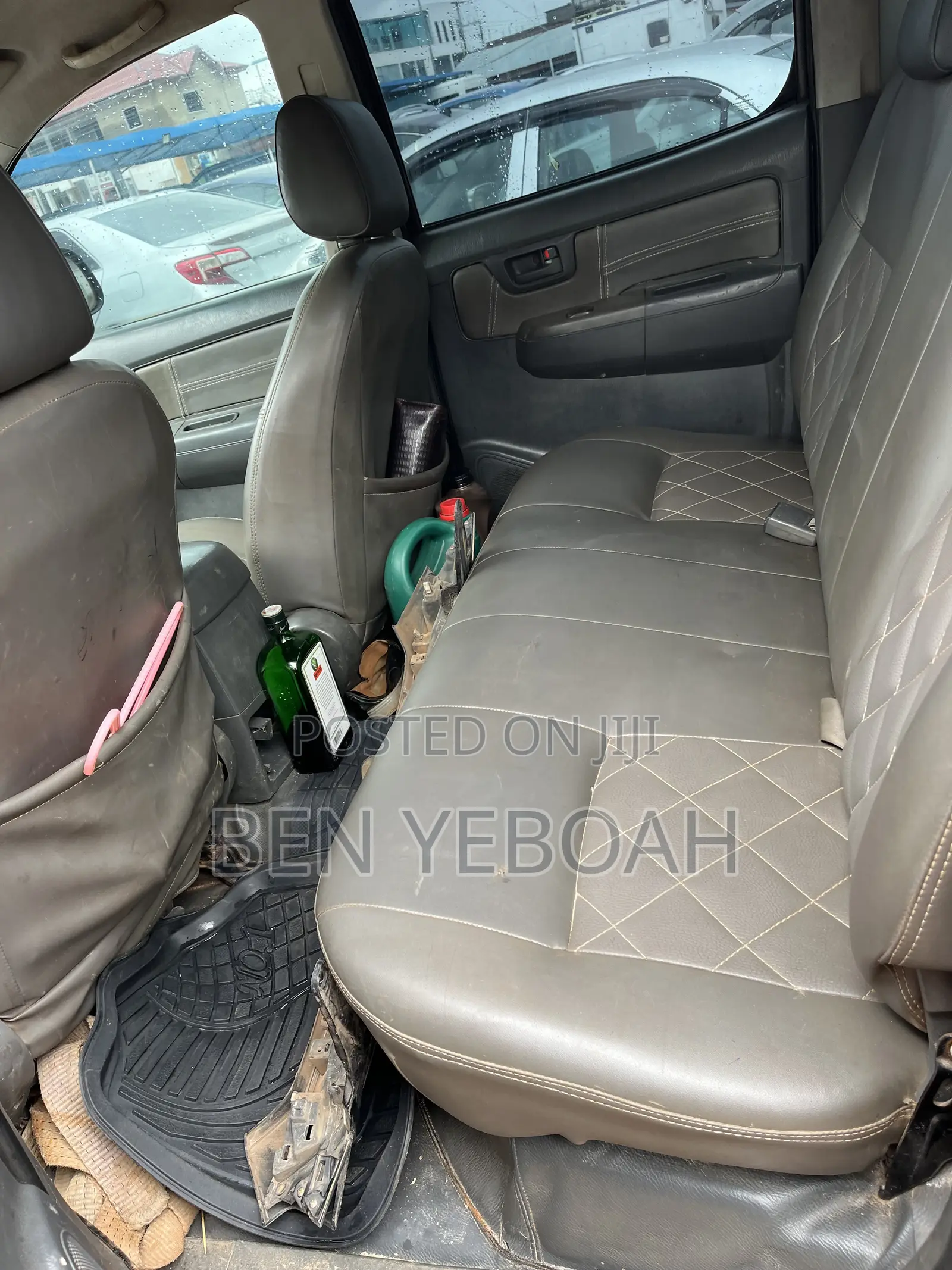 Toyota Hilux 2.5 D-4D 4X4 SRX 2012 Black