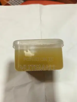 Jinyan Brand Zj-18 Soldering Paste.