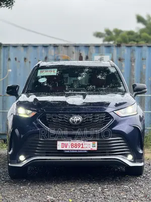 Toyota Highlander XSE 2022 Blue
