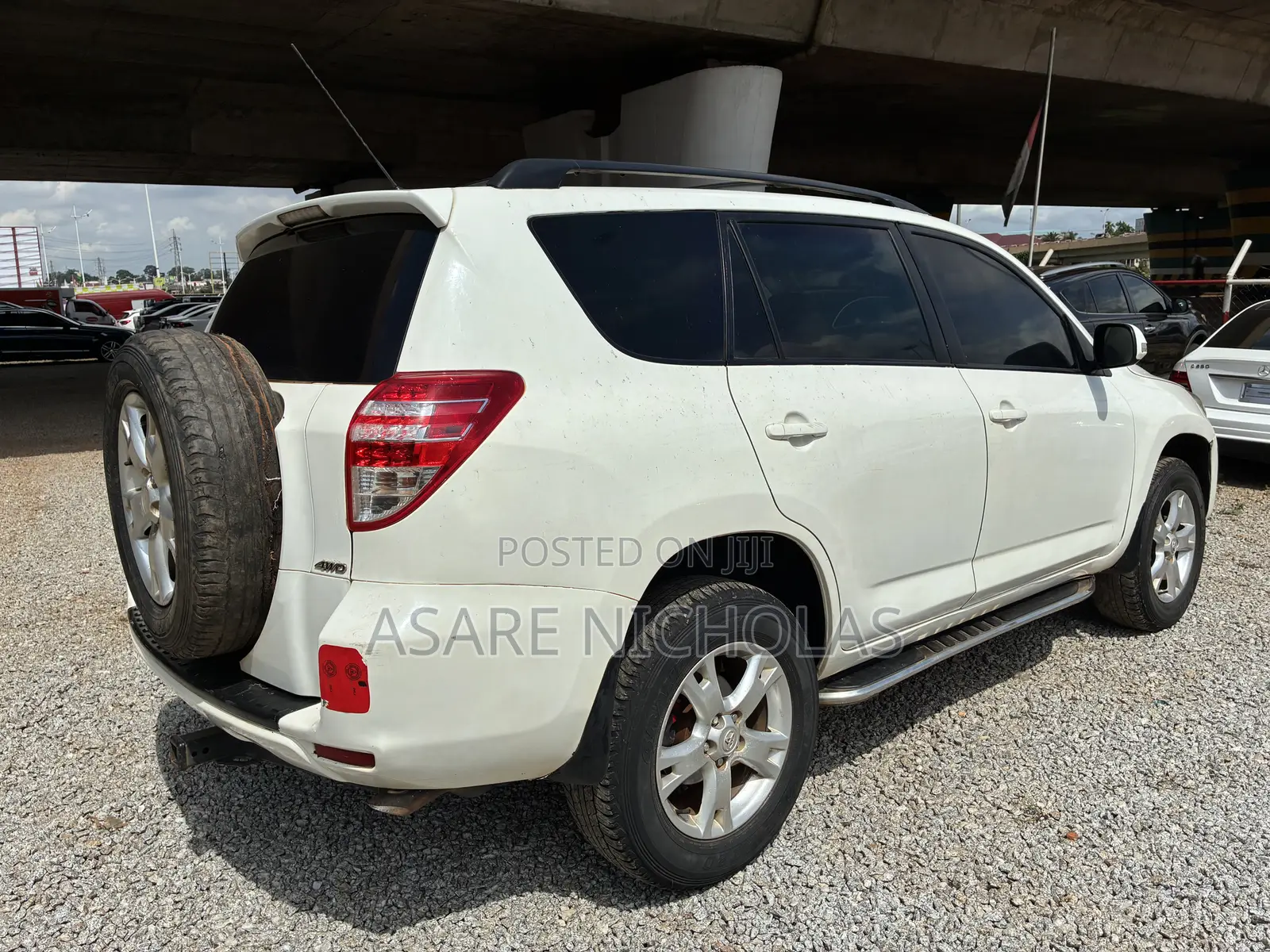 Toyota RAV4 2010 White