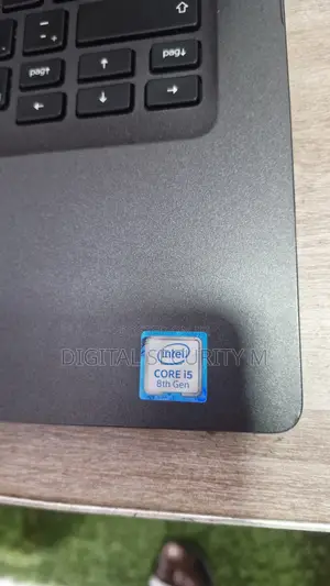 Laptop Dell Latitude 5400 8GB Intel Core i5 SSD 256GB