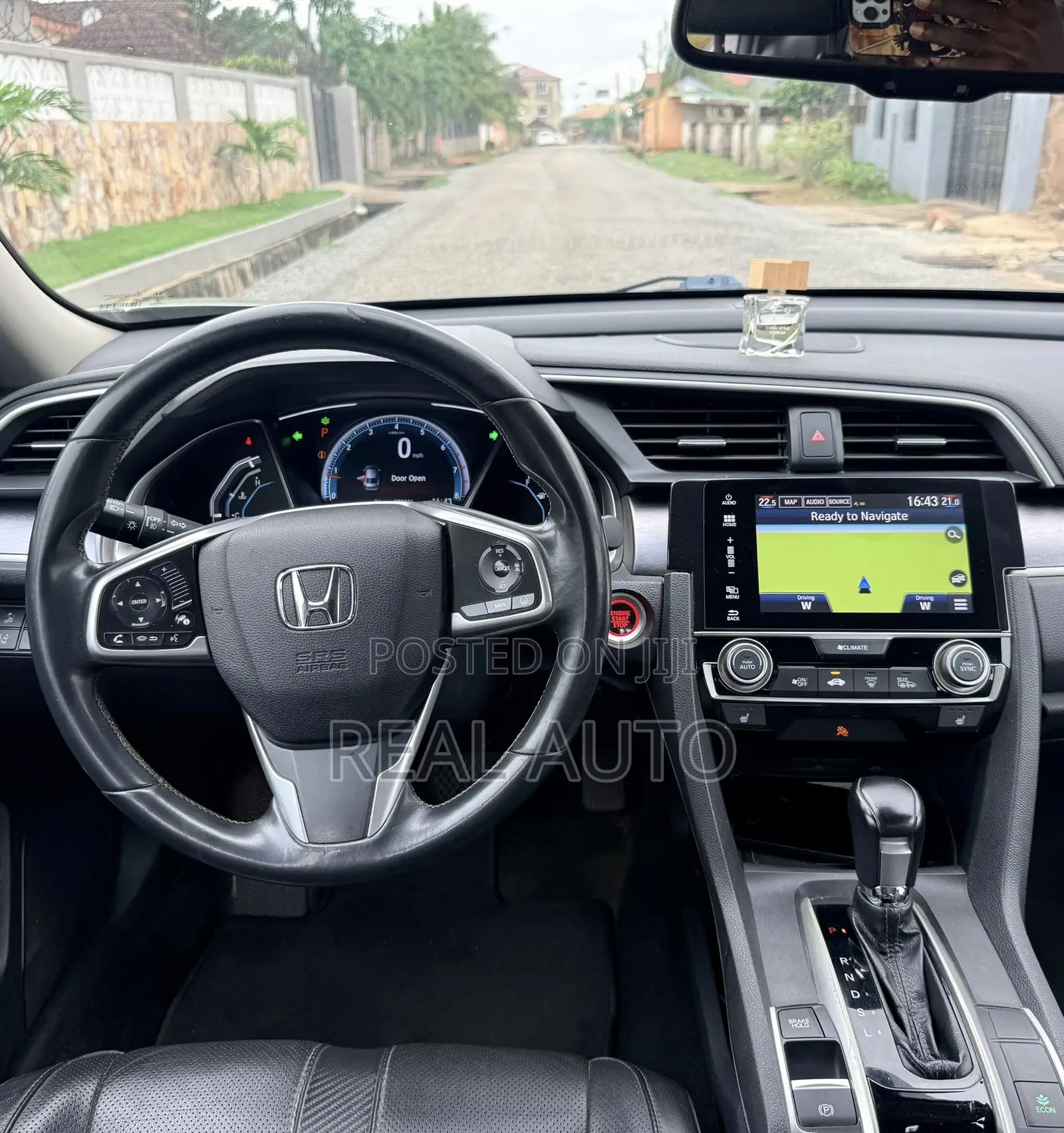 Honda Civic Touring 4dr Sedan (1.5L 4cyl) 2017 Silver