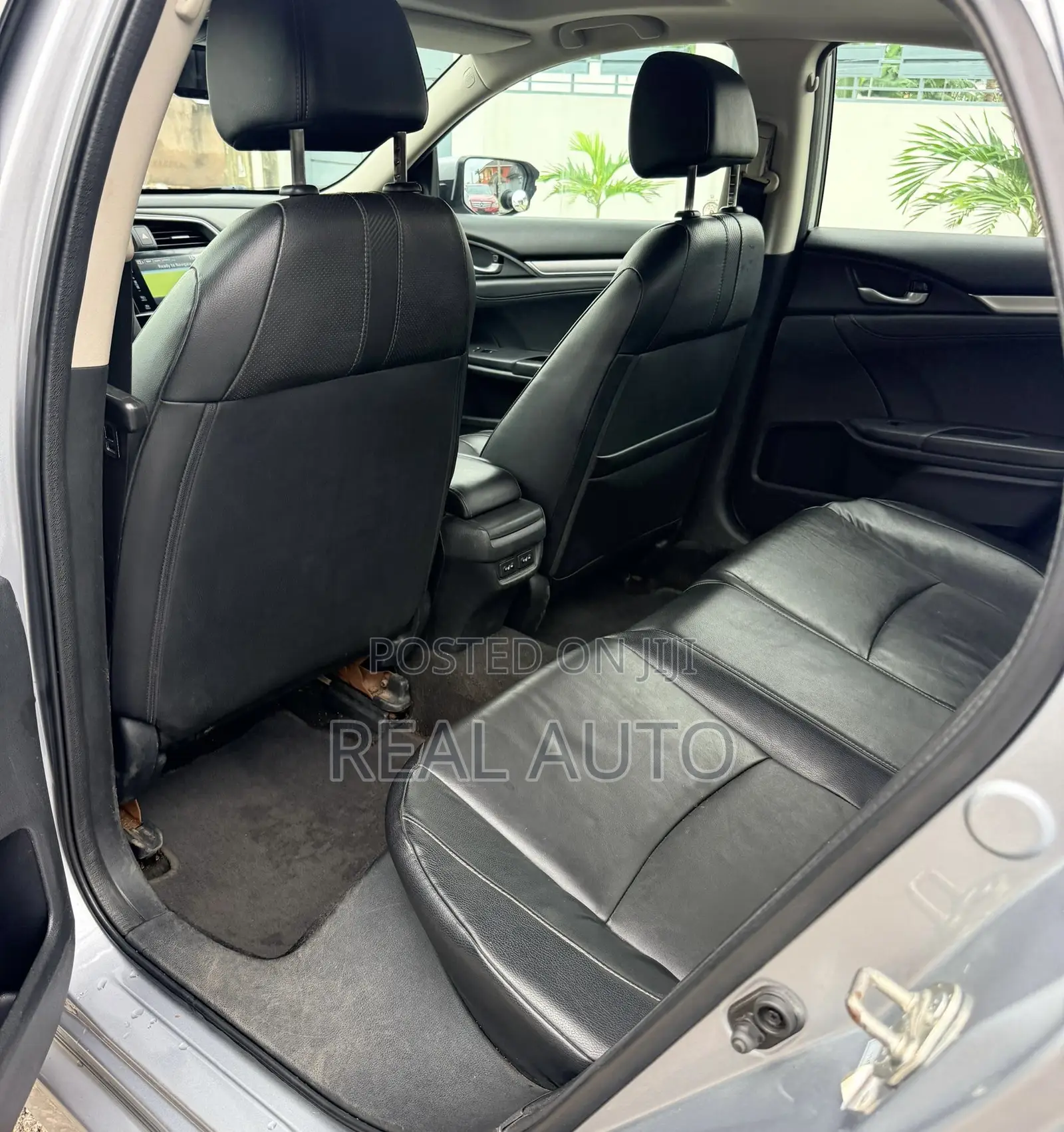 Honda Civic Touring 4dr Sedan (1.5L 4cyl) 2017 Silver