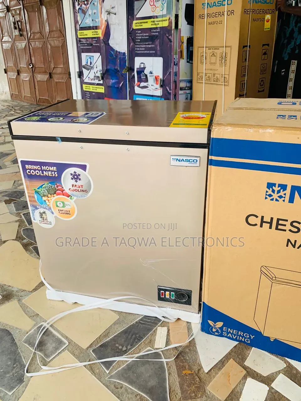 Gold Colour Nasco 150l Chest Freezer