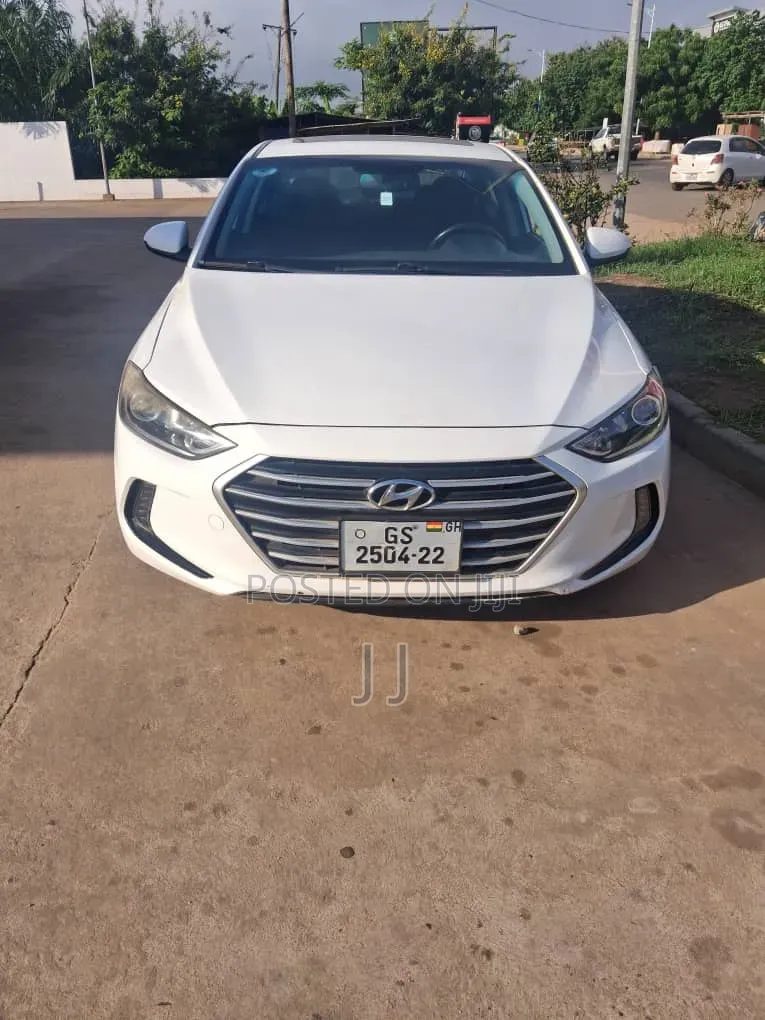 Hyundai Elantra 2018 White