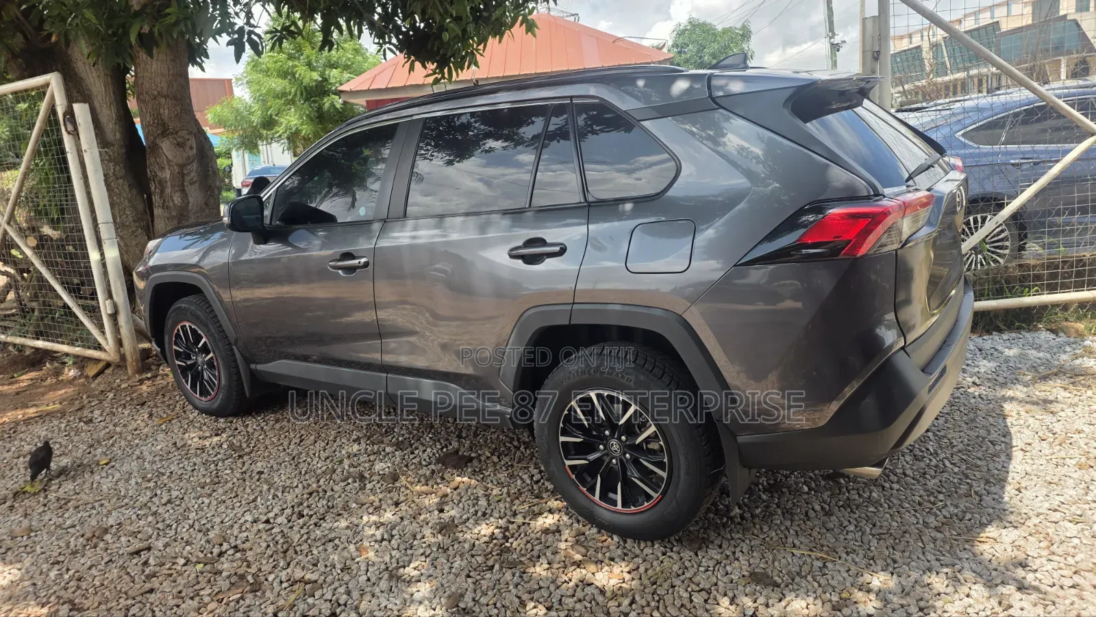 Toyota RAV4 2021 Gray