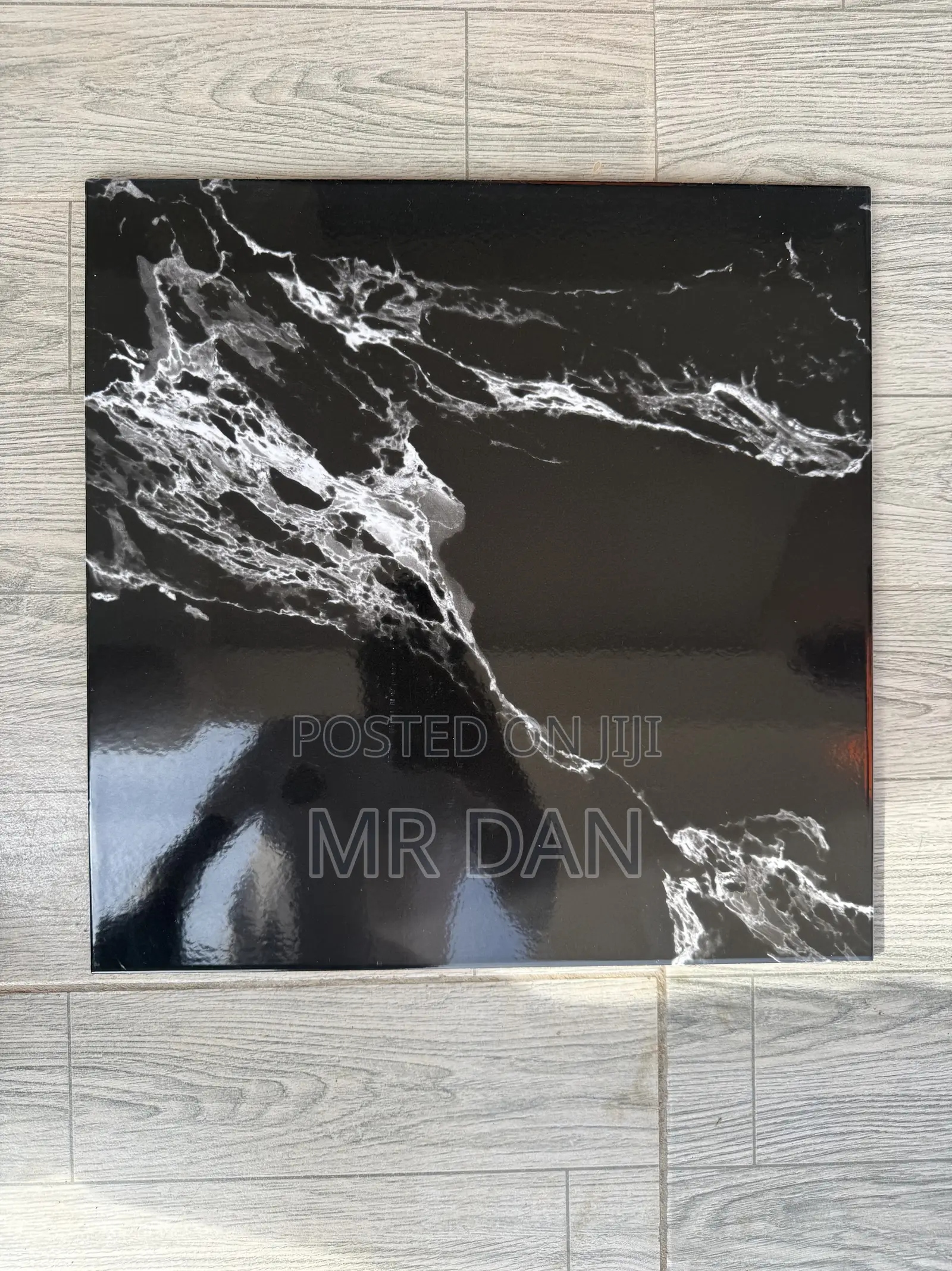 40 X 40 Polished Tiles