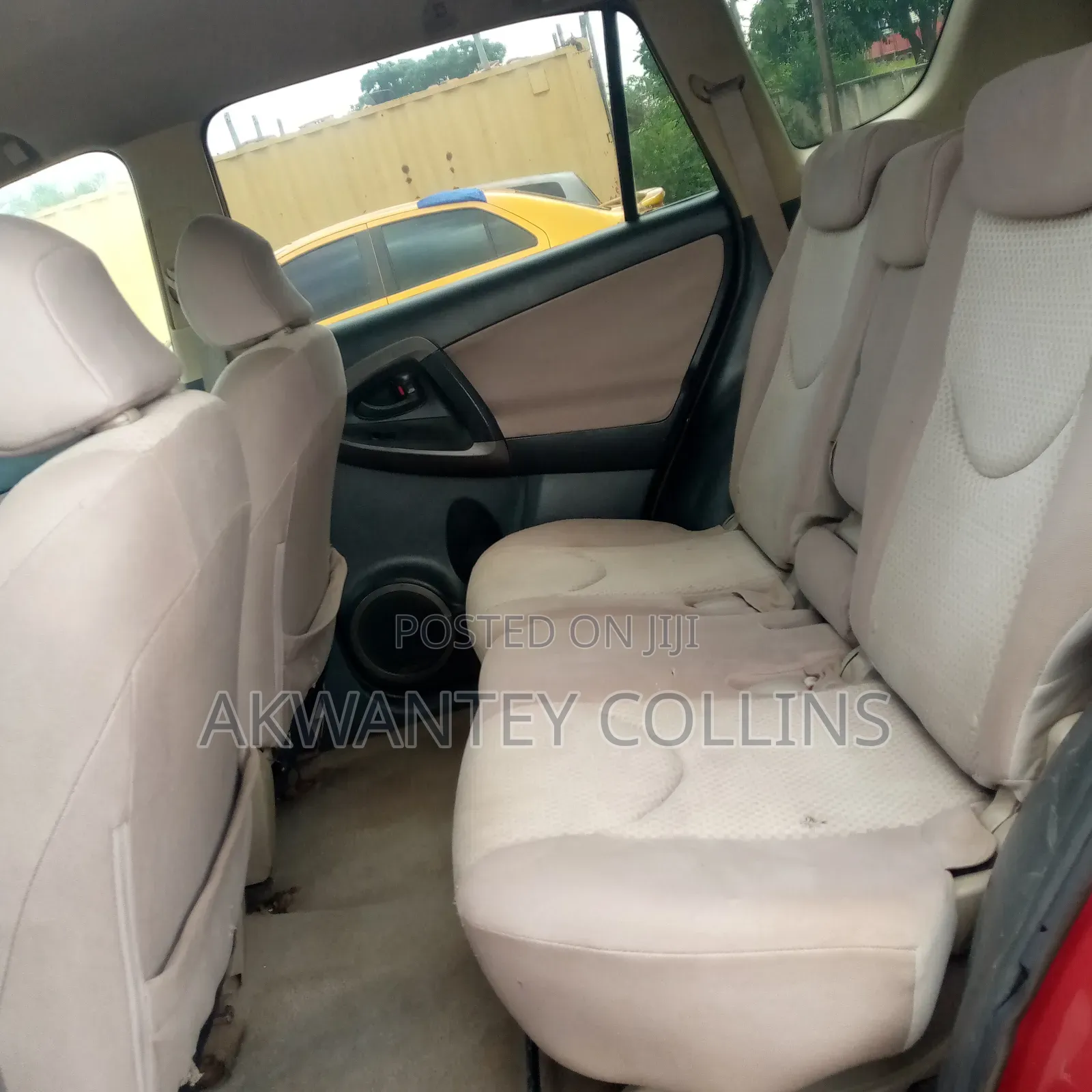 Toyota RAV4 2010 Red