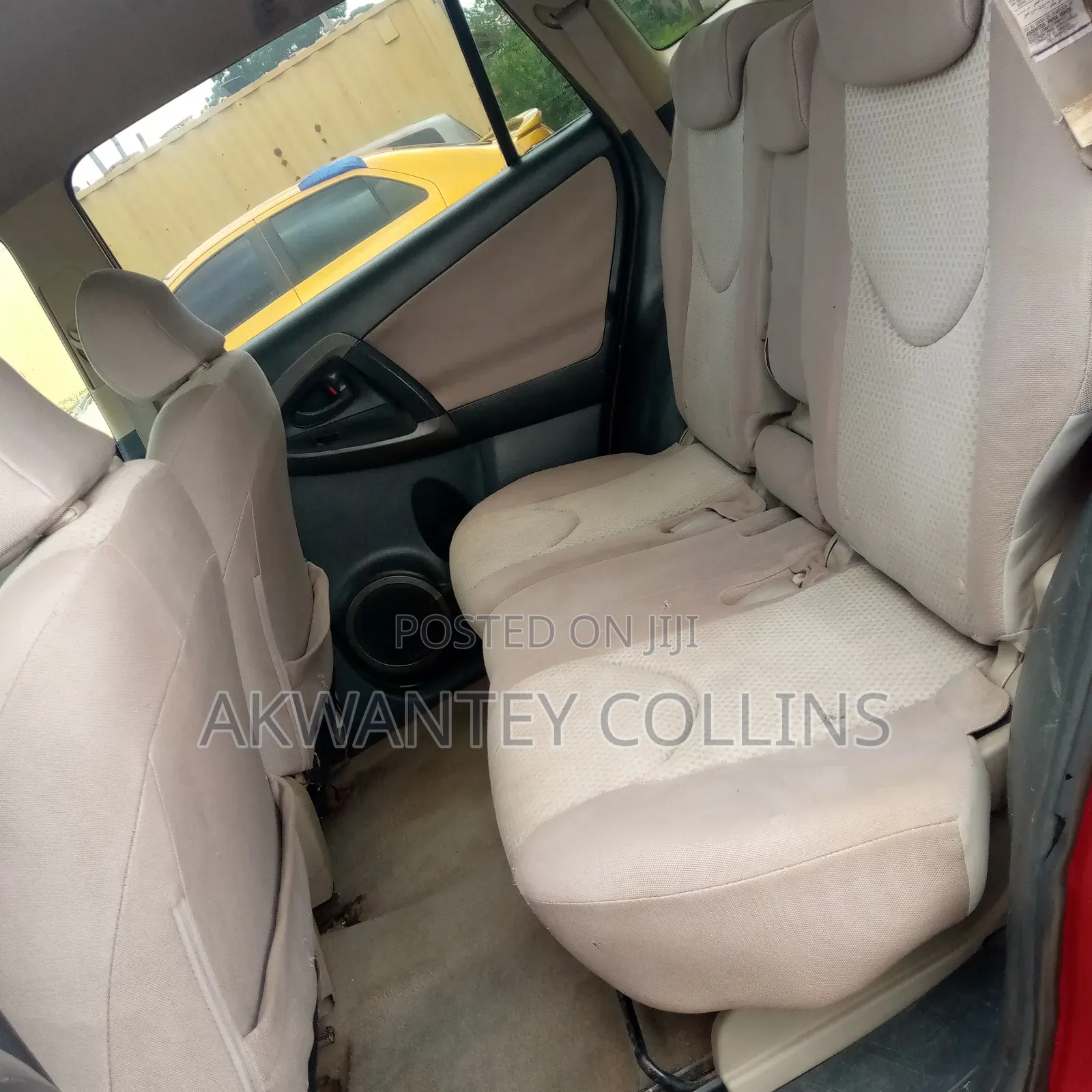 Toyota RAV4 2010 Red