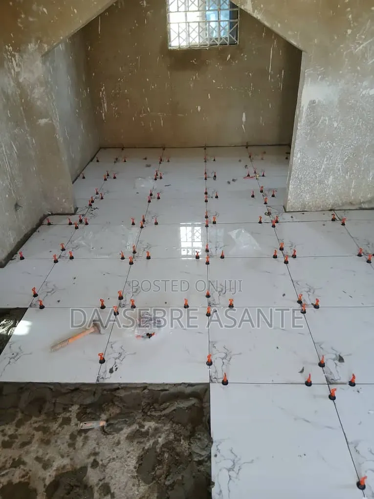 Tiles Leveling Spacers 50pcs in a Bag and Can Reusable