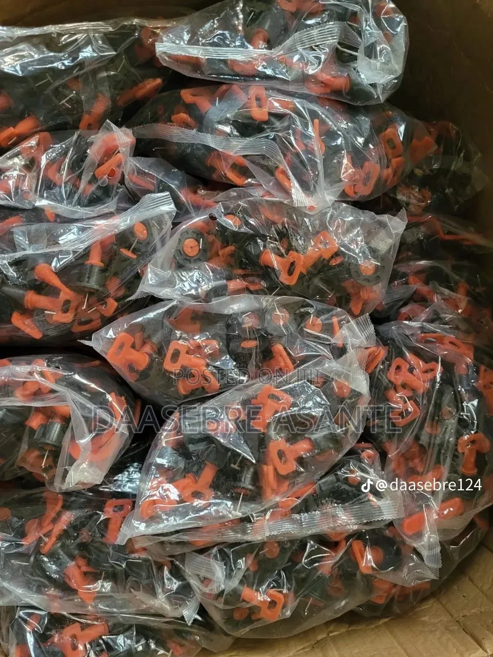 Tiles Leveling Spacers 50pcs in a Bag and Can Reusable