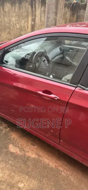 Hyundai Accent 2015 Red