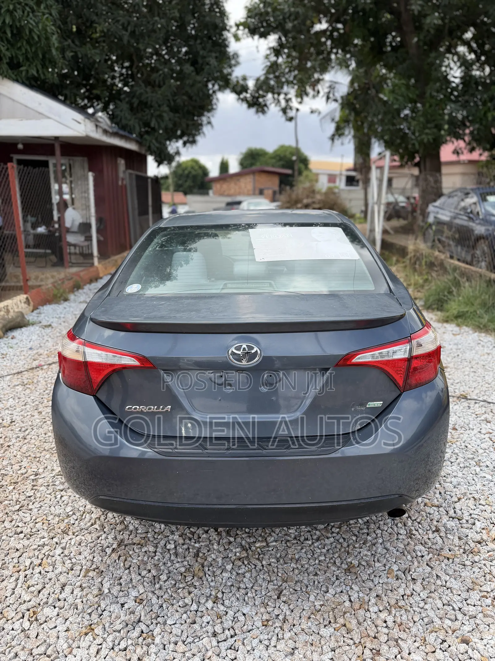 Toyota Corolla LE 4dr Sedan (1.8L 4cyl CVT) 2015 Gray