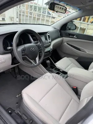 Hyundai Tucson 2017 Silver