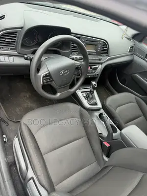 Hyundai Elantra 2017 Silver