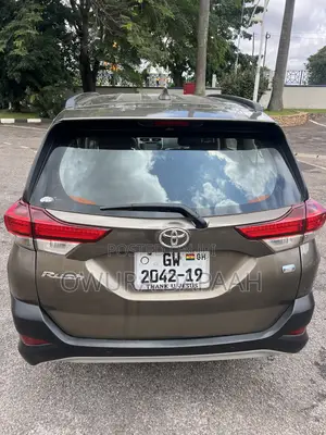 Toyota Rush 1.5 AWD 2019 Brown