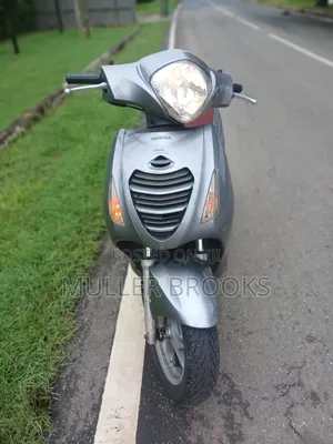 Honda 2021 Silver