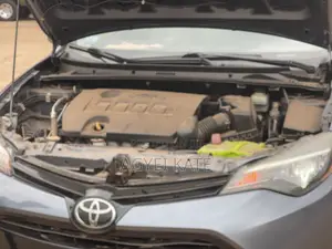 Toyota Corolla LE 4dr Sedan (1.8L 4cyl CVT) 2017 Gray