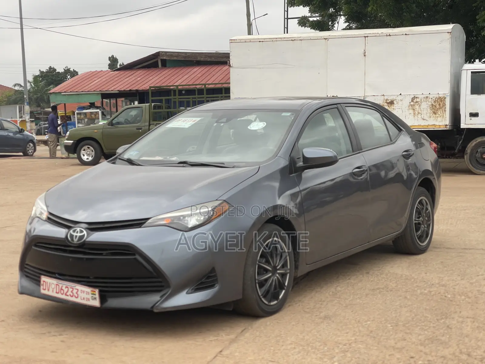 Toyota Corolla LE 4dr Sedan (1.8L 4cyl CVT) 2017 Gray