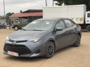 Toyota Corolla LE 4dr Sedan (1.8L 4cyl CVT) 2017 Gray