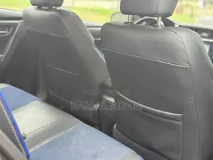 Toyota Corolla SE (1.8L 4cyl 2A) 2018 Black