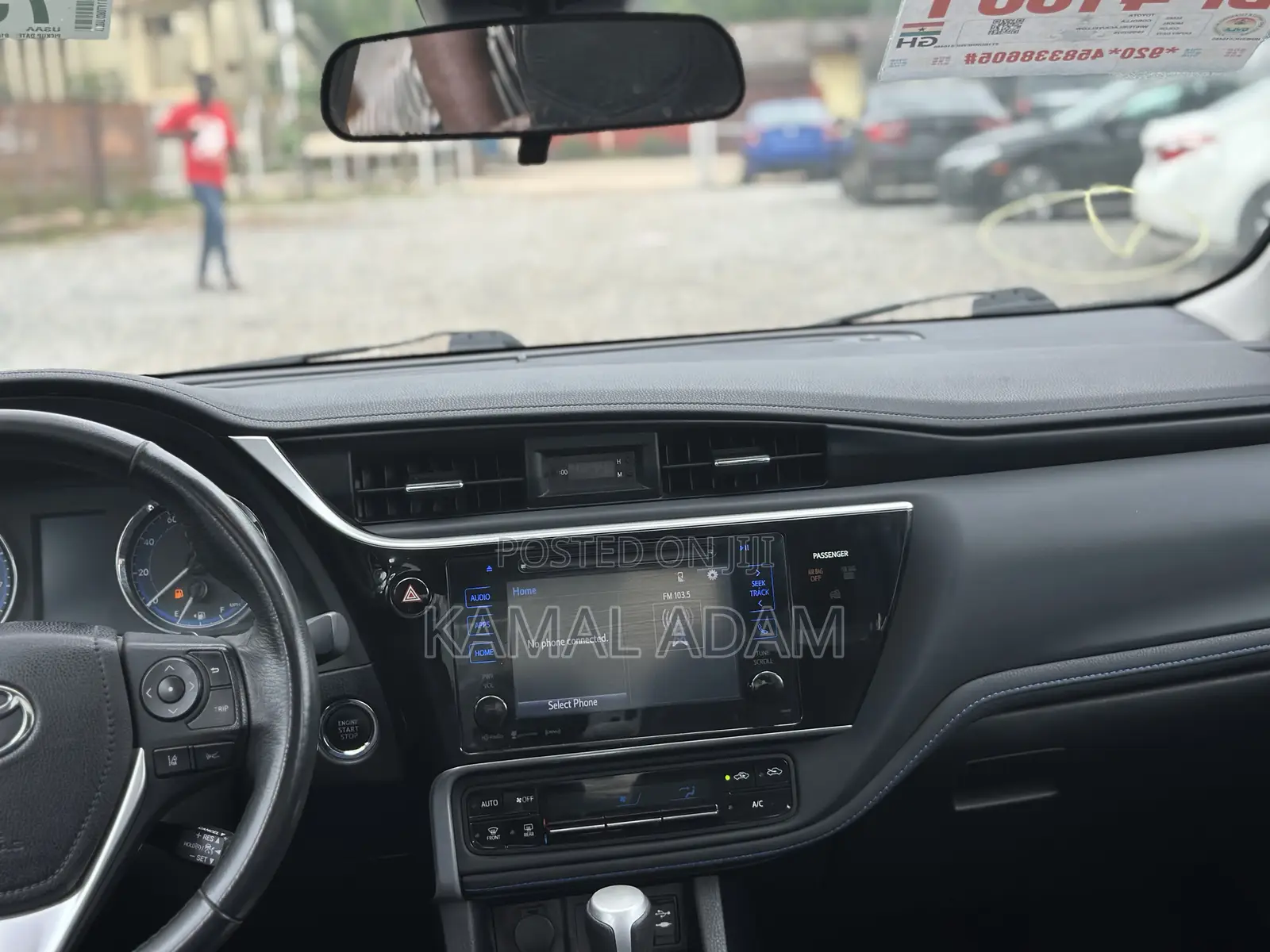 Toyota Corolla SE (1.8L 4cyl 2A) 2018 Black