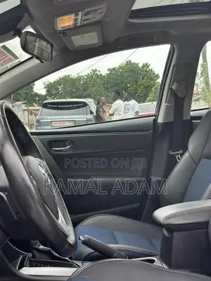 Toyota Corolla SE (1.8L 4cyl 2A) 2018 Black