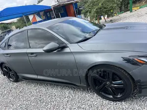 Honda Accord Sport (2.0L 4cyl Turbo 10A) 2019 Gray