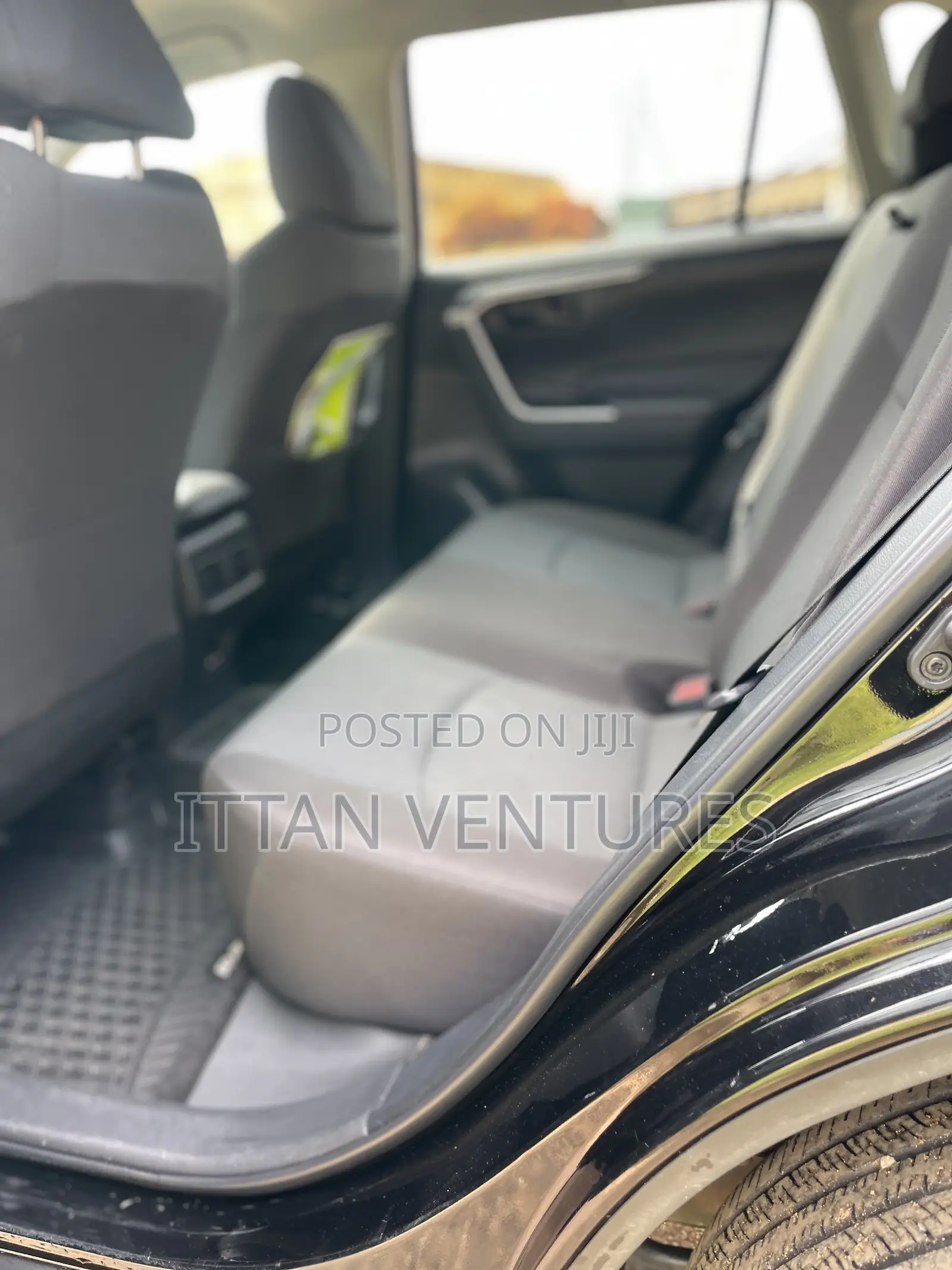 Toyota RAV4 LE AWD 2024 Black