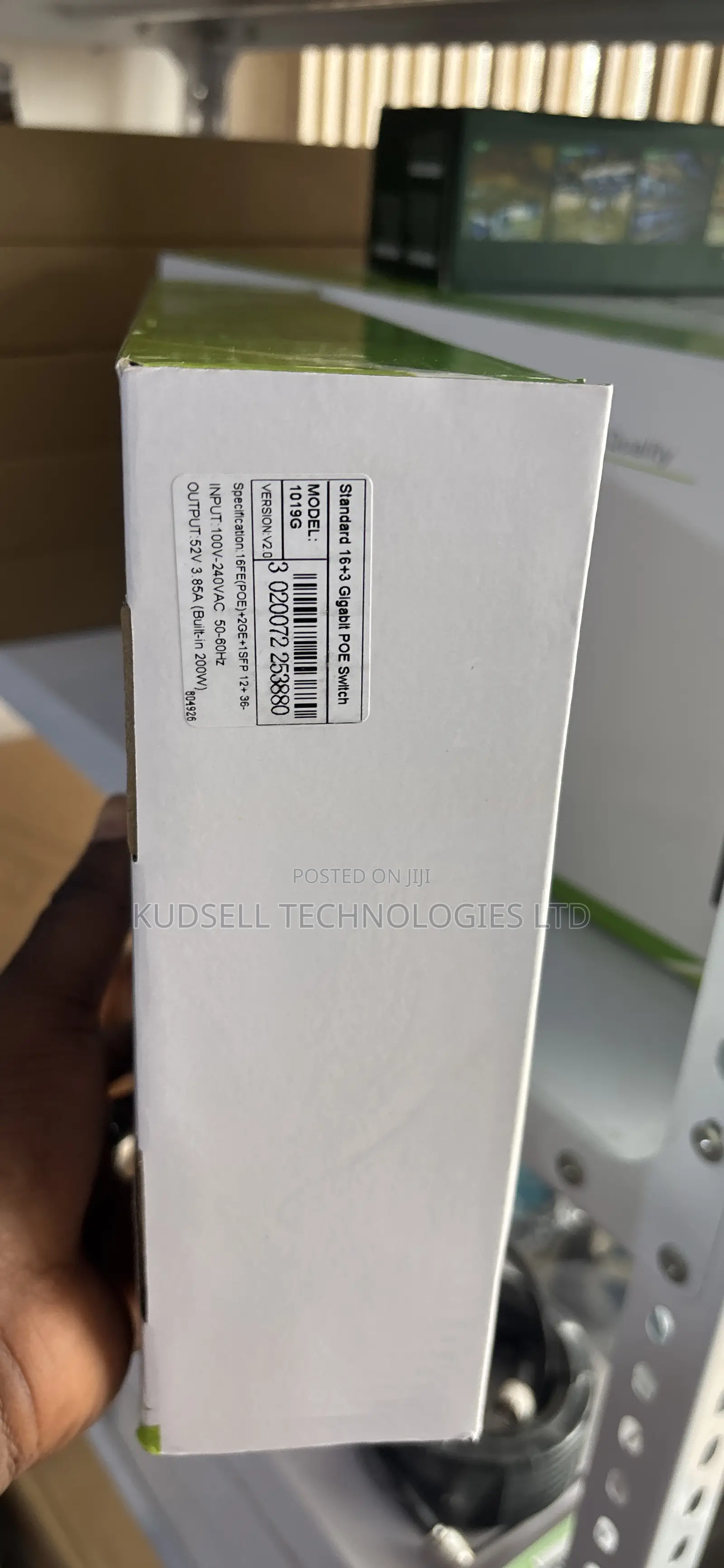 Generic Standard 16 Port Gigabit Poe Switch + 2 Uplink + 1 SFP Port