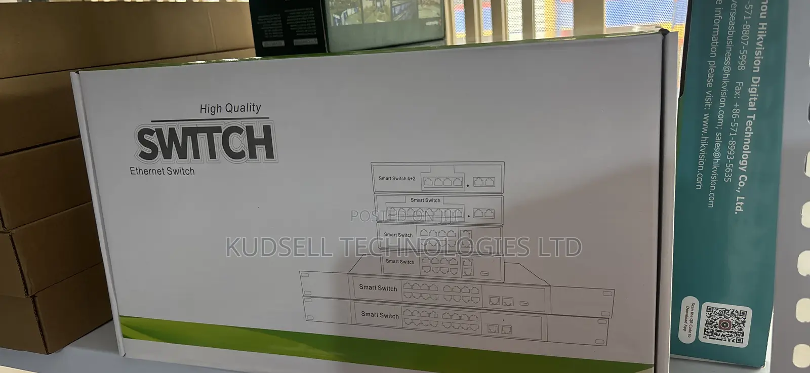 Generic Standard 16 Port Gigabit Poe Switch + 2 Uplink + 1 SFP Port