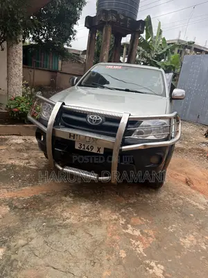Toyota Fortuner 2.5 D AWD 2010 Silver