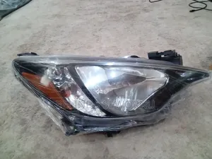 Yaris Headlight