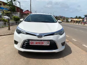 Toyota Corolla 2016 White