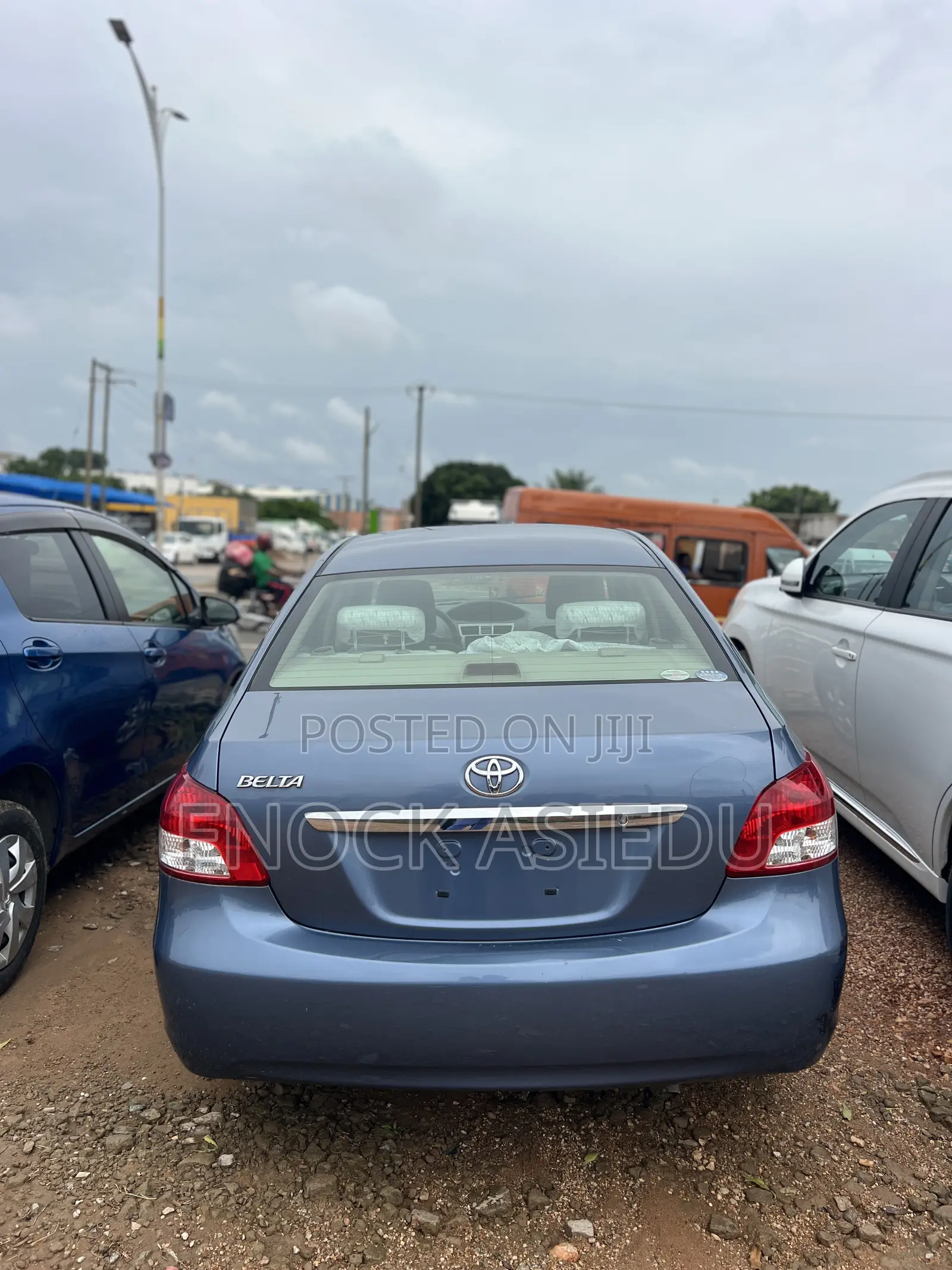 Toyota Belta 2010 Blue