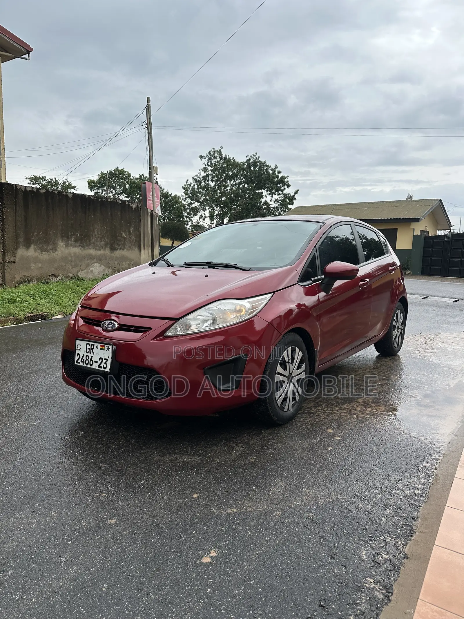 Ford Fiesta SE 4dr Hatchback (1.6L 4cyl 5M) 2014 Red
